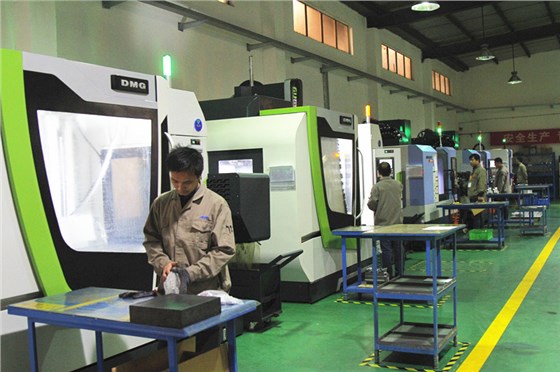 騰旋精密車間 騰旋精密車間